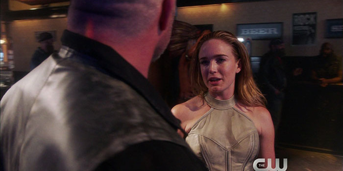 Legends of Tomorrow: Screencaps From A “Pilot, Part 1” Preview Clip