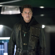 Legends of Tomorrow Spoilers: “The Chicago Way” with John Barrowman